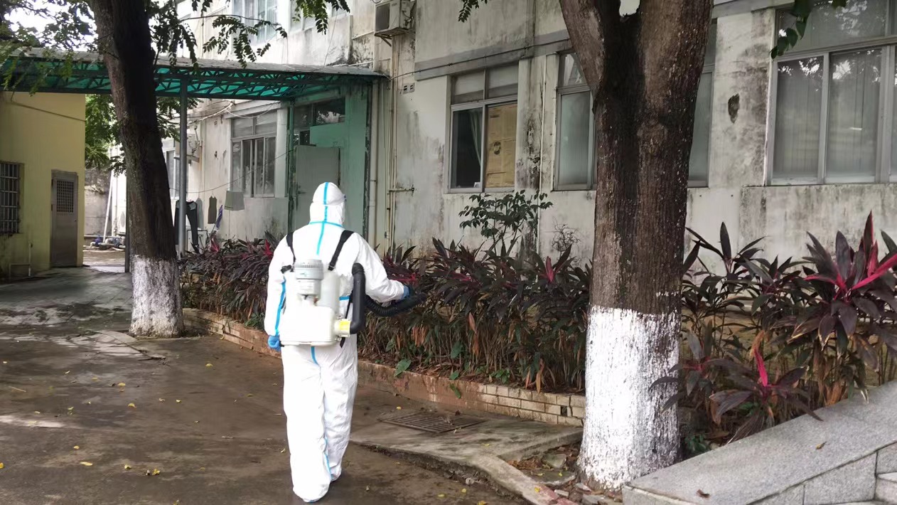 珠海市白蚁防治行业协会副会长兼秘书长-栾华海 前往珠海市救助站及路桥管理所进行公益行动全面消毒防疫(图8)